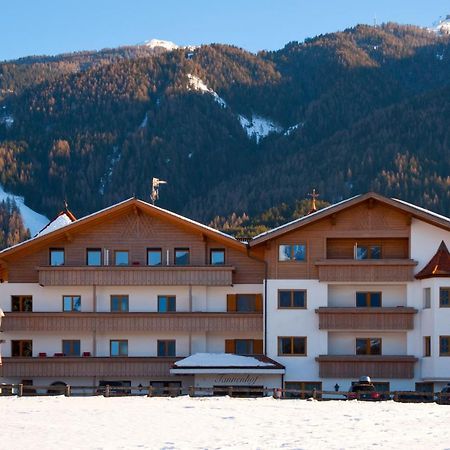 Hotel Tannenhof Брунико Екстериор снимка