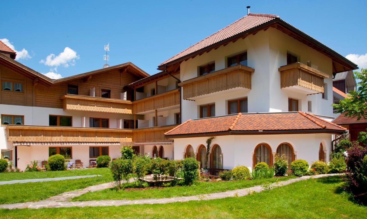 Hotel Tannenhof Брунико Екстериор снимка