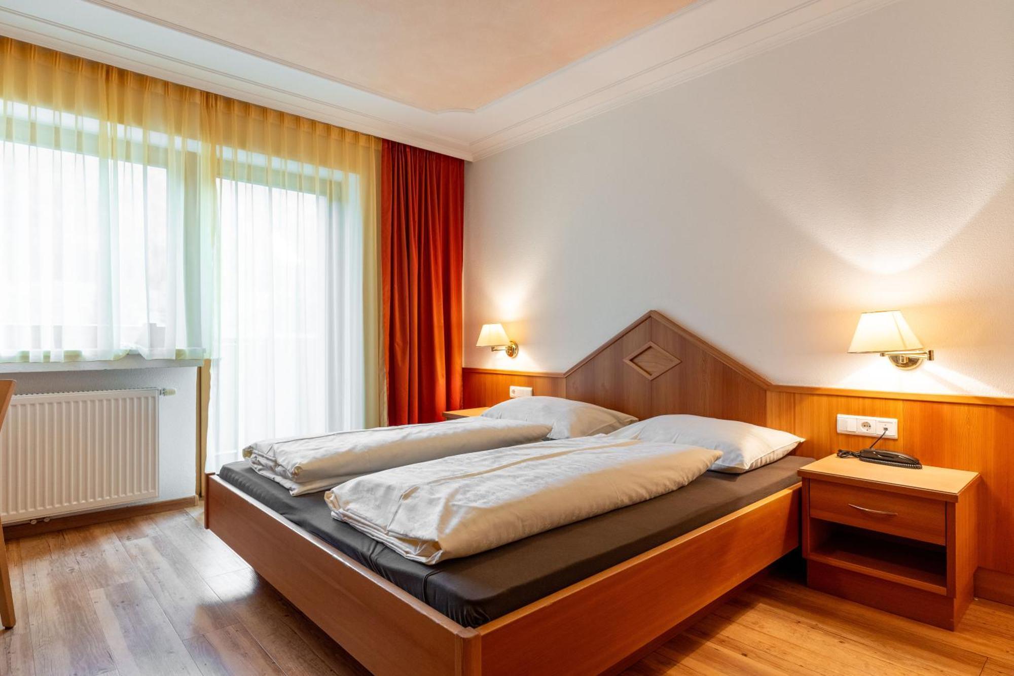 Hotel Tannenhof Брунико Екстериор снимка